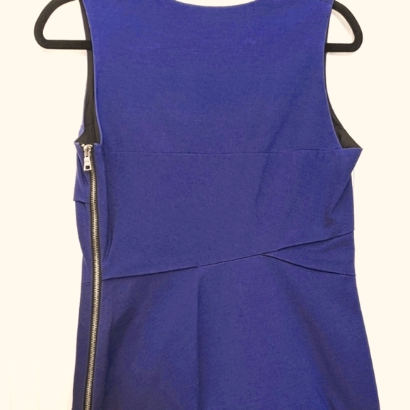 💜 Cynthia Steffe body hugging purple dress- Size 8 - Picture 2 of 4